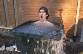 لماذا يروج المشاهير لـ «حمام الثلج»؟