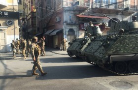 صحف عربية: حزب الله يدفع لبنان إلى الانهيار