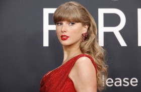 197 مليون دولار مكافآت من تايلور سويفت لطاقم عملها 