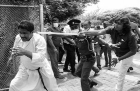  حظر تجول في عاصمة سريلانكا بعد صدامات