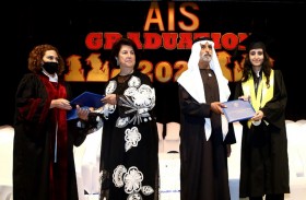 نهيان بن مبارك يشهد حفل تخريج الدفعة الـ28 في مدرسة أبوظبي الدولية