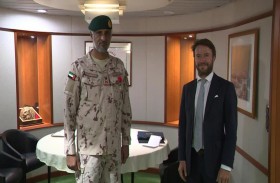 الرئيس الفرنسي يمنح قائد العمليات المشتركة وسام جوقة الشرف برتبة ضابط