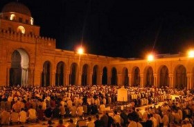 ليالي رمضان تنعش الحياة في تونس