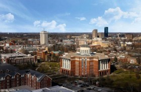 أغرب من الخيال.. جامعة قبلت نصف مليون إنسان