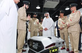 منصور بن محمد بن راشد يدشن مختبر الابتكار الأمني في شرطة دبي