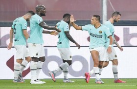 إنتر يستعيد الوصافة بفوزه على جنوى 