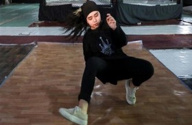 أول راقصة بريك دانس أفغانية