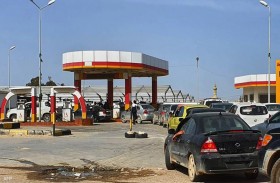 ضربة للسوق السوداء.. جيش ليبيا يضبط أسعار الوقود بفزان