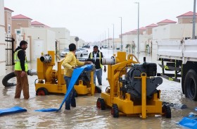 بلدية مدينة العين  تتلقى 1700 بلاغاً خلال فترة المنخفض الجوي