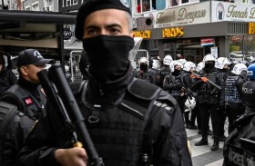 اعتقالات ضد المعارضة بين أعضاء بلدية إزمير التركية 