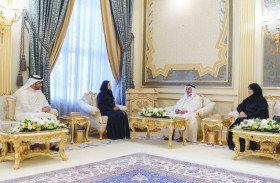 حاكم الشارقة يستقبل وزيرة التربية والتعليم