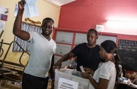 المعارضة السنغالية تطلب تعليق نشر نتائج الانتخابات