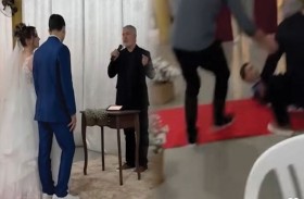 عريس يسقط مغشياً عليه من جمال عروسته