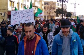 إلى أين يتجه الحراك في الجزائر بعد عام على انطلاقه؟  