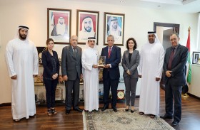 وزارة الصحة تبحث تعزيز العلاقات في المجال الصحي مع كوبا