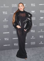 جراي سورينتي لدى وصولها لحضور حفل توزيع جوائز وول ستريت جورنال 2022 المبتكر في متحف الفن الحديث بنيويورك - ا ف ب