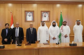 جامعة الشارقة وجمعية الإمارات للمحامين والقانونيين توقعان اتفاقية للتعاون المشترك