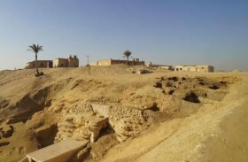 كشف أثري جديد في مصر.. مقبرة صخرية من الأسرة الثانية