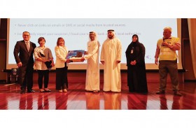 شرطة أبوظبي تعزز وعي المجتمع بالوقاية من الجرائم الإلكترونية