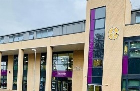 مدرسة تطلب من طلابها عمل تصور لجنازاتهم