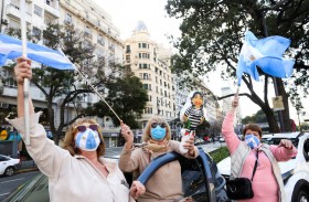  الحكومة الأرجنتينية تمدد القيود الصحية