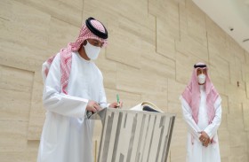 عمار النعيمي يزور جناحي الإمارات والسعودية في إكسبو 2020 