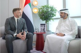 حمدان بن مبارك يستقبل رئيس اتحاد أمريكا الجنوبية لكرة القدم