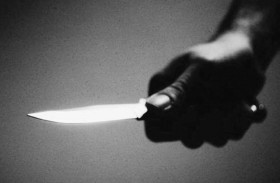 يقتل زوج ابنته طعناً