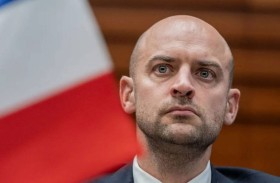 فرنسا تعتزم إعادة العقوبات على إيران إذا فشلت المحادثات 