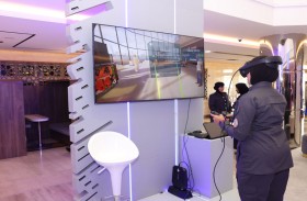 شرطة أبوظبي تنظم معرضًا لمركز التدريب الافتراضي