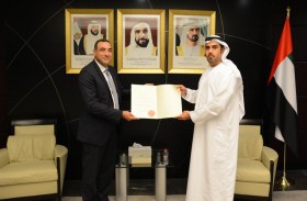 الخارجية تتسلم البراءة القنصلية لقنصل الأردن