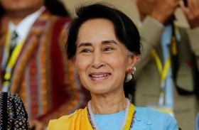أونغ سان سو تشي تمثل حضورياً أمام المحكمة للمرة الأولى 
