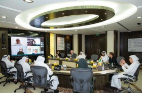 مجلس جامعة الإمارات يناقش مشاريع استراتيجية تعزز رسالتها وتتوافق مع مبادئ الخمسين