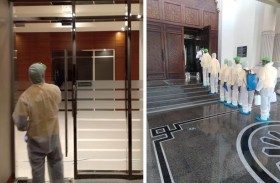 غرفة الشارقة تُنفذ عمليات تعقيم وتطهير للمبنى الرئيسي
