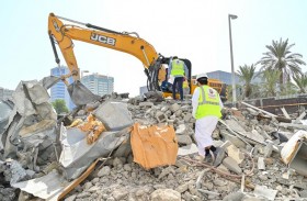 بلدية مدينة أبوظبي توعي المواقع الإنشائية بإجراءات السلامة الخاصة بهدم المباني