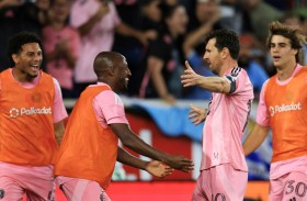 ميسي يعود إلى عاداته ويسجل ثنائية جديدة 