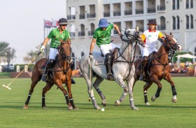 8 فرق تكشف أوراقها في بداية هادئة وسط إجراءات احترازية