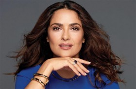 سلمى حايك حزينة بسبب انفجار المرفأ