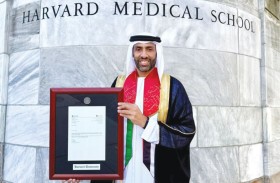 البروفيسور حميد بن حرمل الشامسي أول طبيب إماراتي وخليجي يحصل على لقب «بروفيسور زائر » من جامعة هارفارد العريقة وعالم زائر في معهد «دانا فاربر» للأورام في الولايات المتحدة الأمريكية