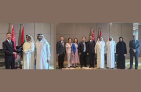 غرفة رأس الخيمة ومؤسسة سعود تبحثان تعزيز العلاقات التجارية والاستثمارية مع وفد صيني