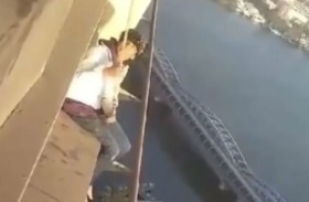 بين الانتحار وتصوير مغامرة.. قصة السقوط من فندق شهير