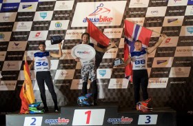 فيكتوري يظفر بلقب واقف في بطولة العالم للدراجات المائية