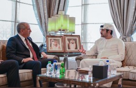 مكتوم بن محمد يستقبل الرئيس التنفيذي لبنك موليس آند كومباني