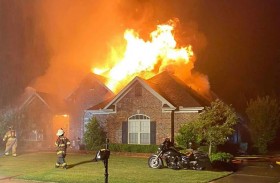 اكتشف بالصدفة منزلاً يحترق فأنقذ سكانه