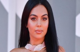 جورجينا رودريغز تخدع الجمهور لرفع نسبة ثروتها