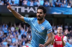 غوندوغان يحضّ مانشستر سيتي على حلم الثلاثية 