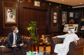 كهرباء دبي والسفارة الفرنسية تبحثان التعاون فى قطاعي المياه والطاقة المتجددة
