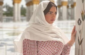 درة تفاجئ متابعيها وتظهر بالحجاب