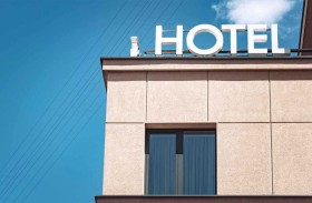 شجار يودي بحياة عنصر أمن داخل فندق 