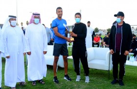 اللواء الشامسي يشهد بطولة اللياقة والتحدي بشرطة الشارقة